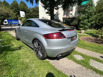 Audi TT Coupé 3.2 V6 quattro (6)