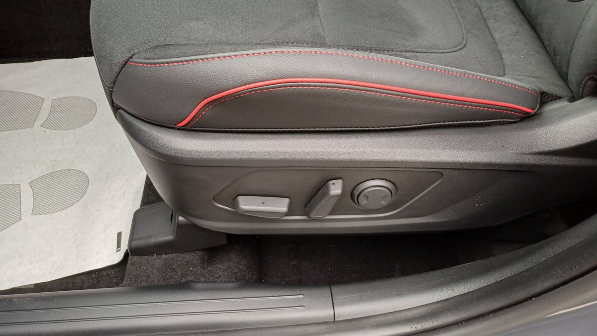 Hyundai Tucson 1.6 hev Xtech 2wd auto (13)