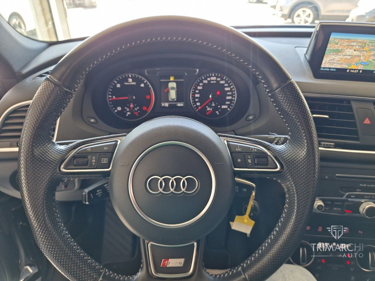 Audi Q3 2.0 TDI 150 CV S tronic S line Edition (14)