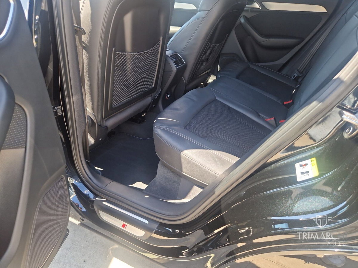 Audi Q3 2.0 TDI 150 CV S tronic S line Edition (18)