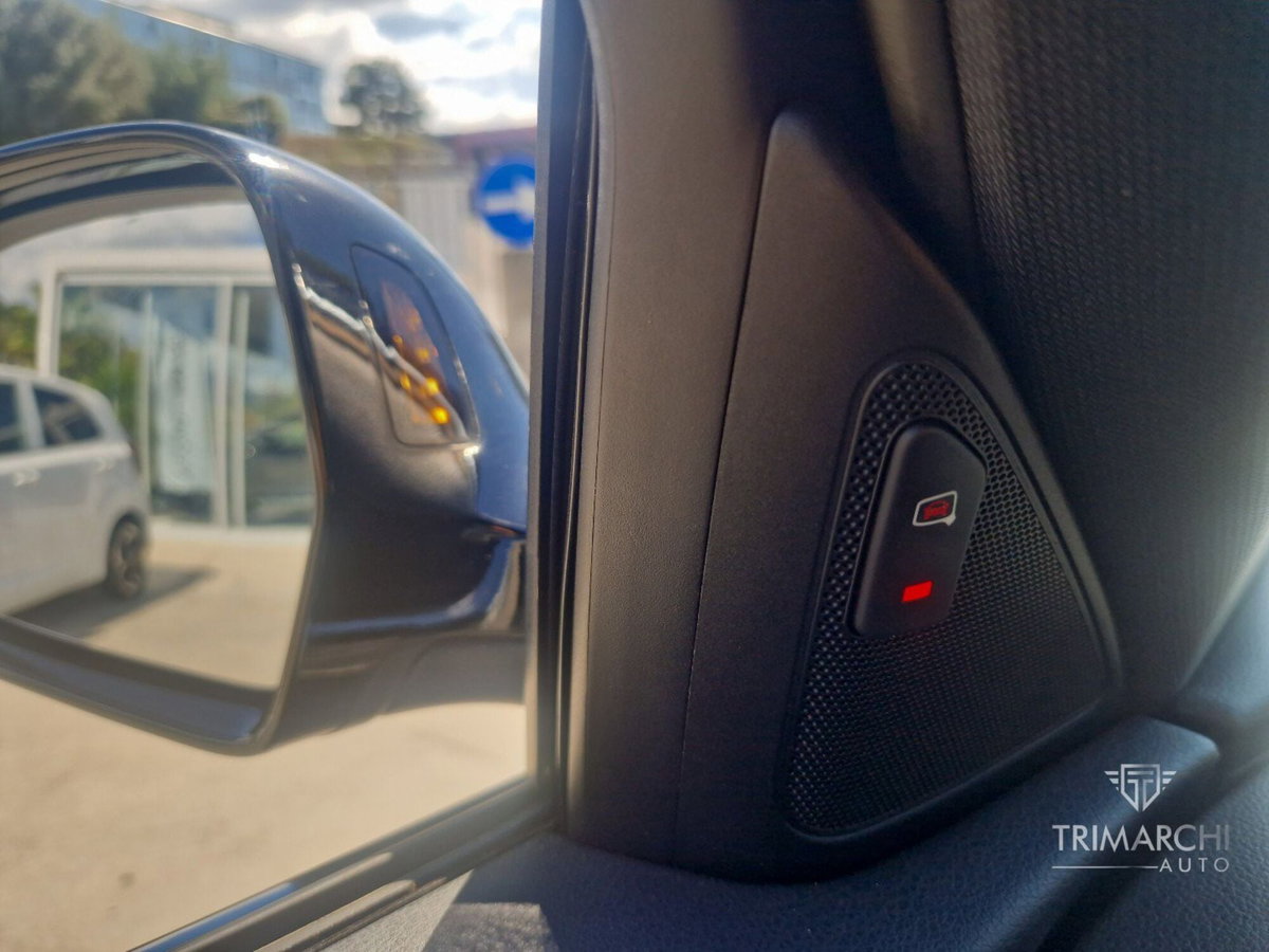 Audi Q3 2.0 TDI 150 CV S tronic S line Edition (20)