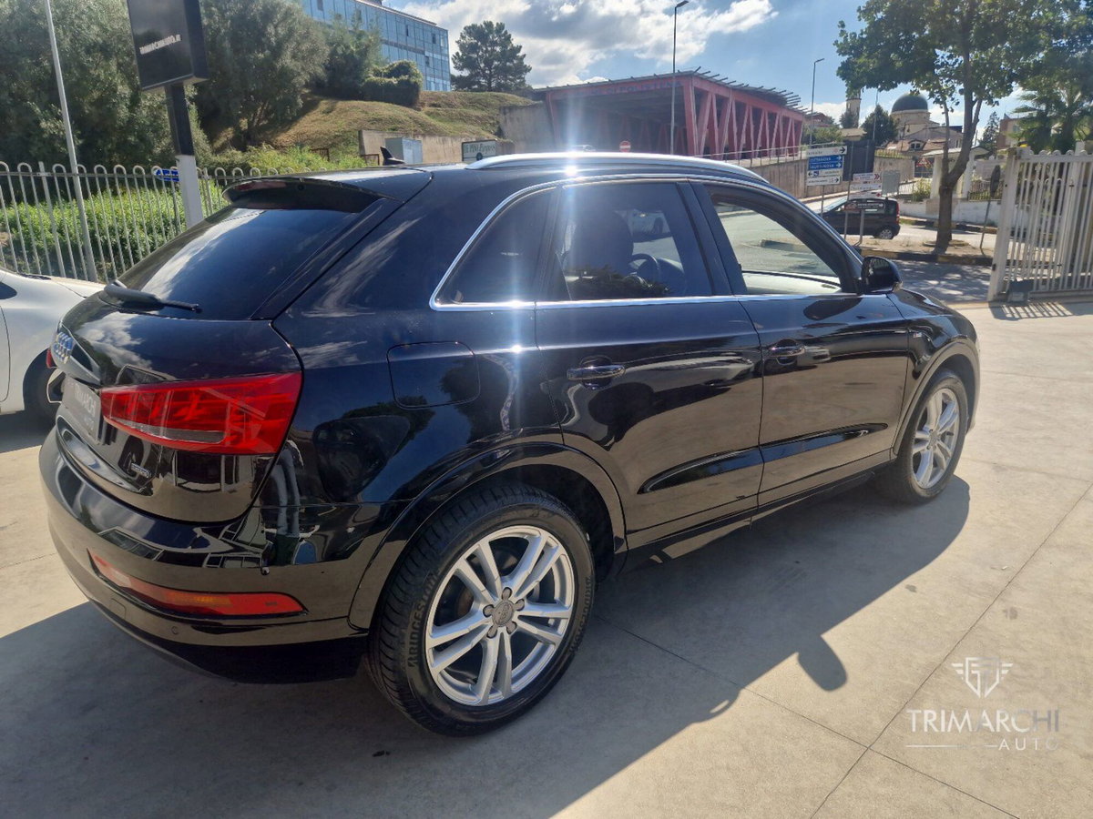 Audi Q3 2.0 TDI 150 CV S tronic S line Edition (5)