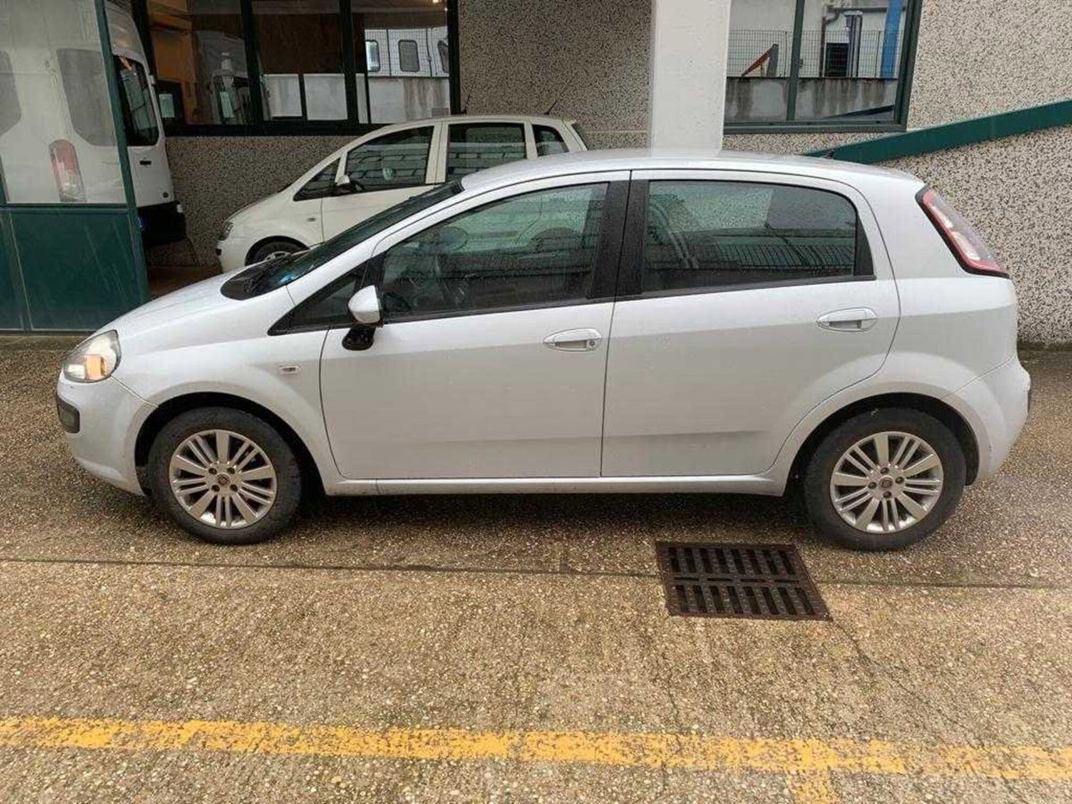 Fiat Punto Evo 1.3 Mjt 75 CV 5 porte Active (12)