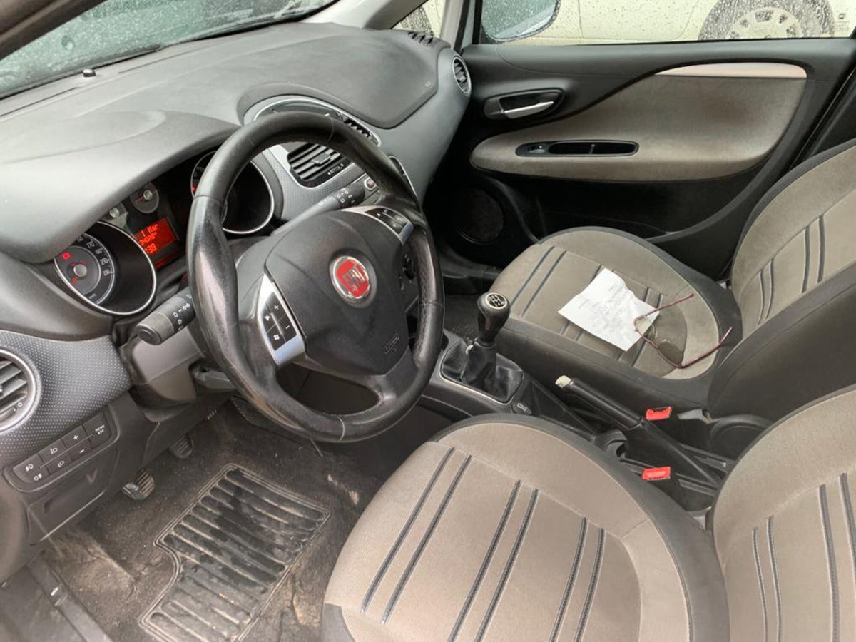 Fiat Punto Evo 1.3 Mjt 75 CV 5 porte Active (14)