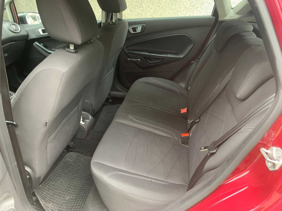 Ford Fiesta 1.4 5 porte Bz.- GPL Titanium (11)