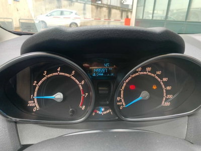 Ford Fiesta 1.4 5 porte Bz.- GPL Titanium (14)