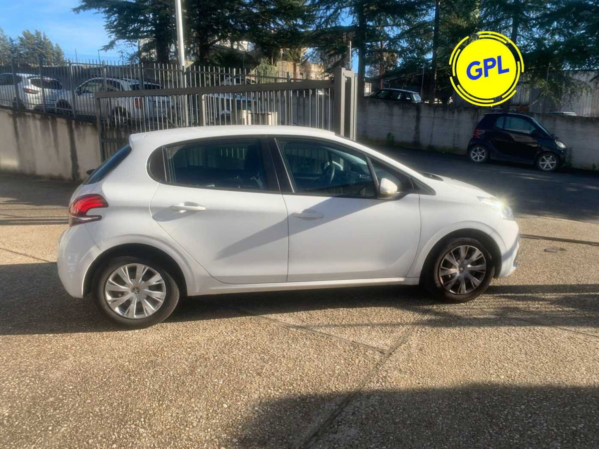 Peugeot 208 82 3p. GPL Access (4)