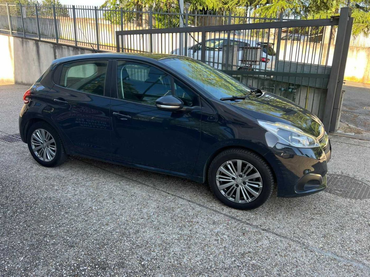 Peugeot 208 100 5 porte Allure (4)