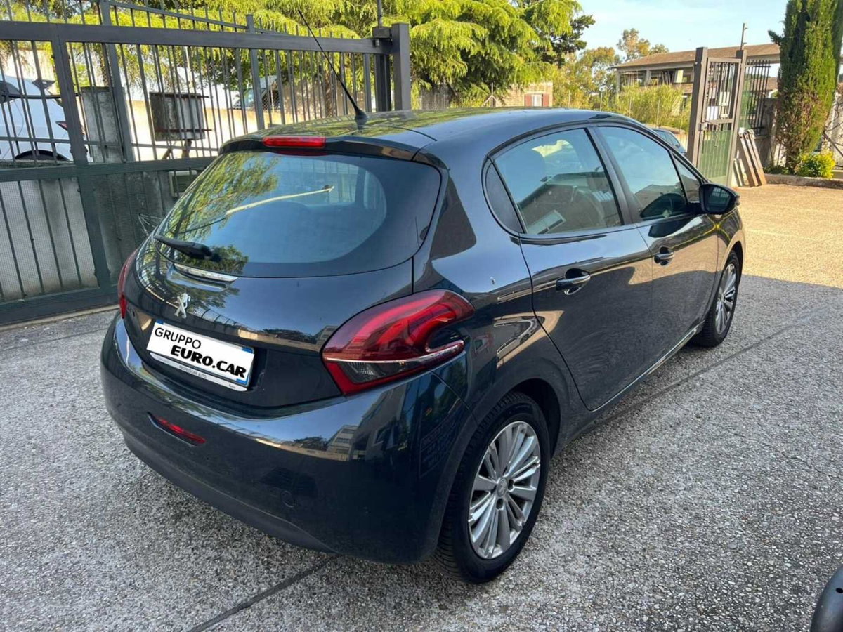 Peugeot 208 100 5 porte Allure (6)