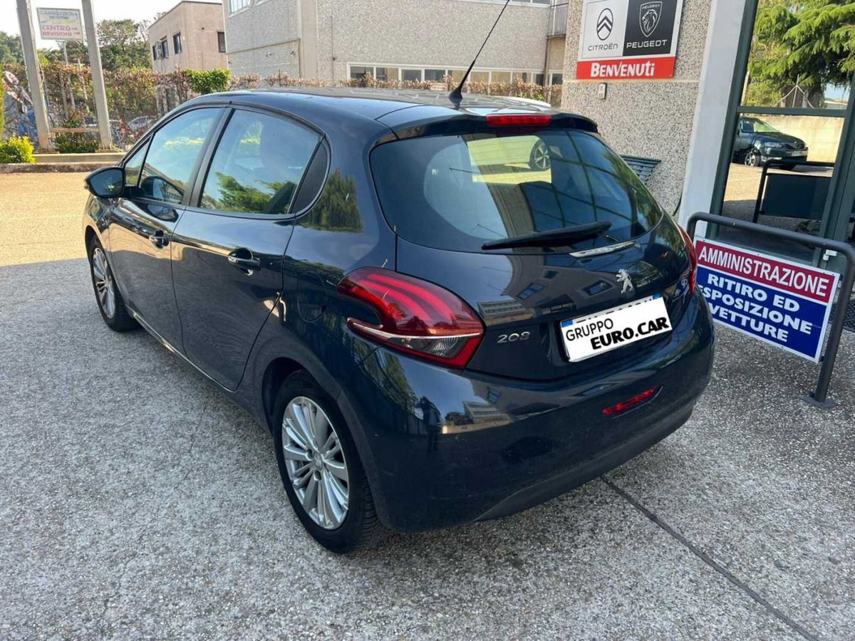 Peugeot 208 100 5 porte Allure (7)