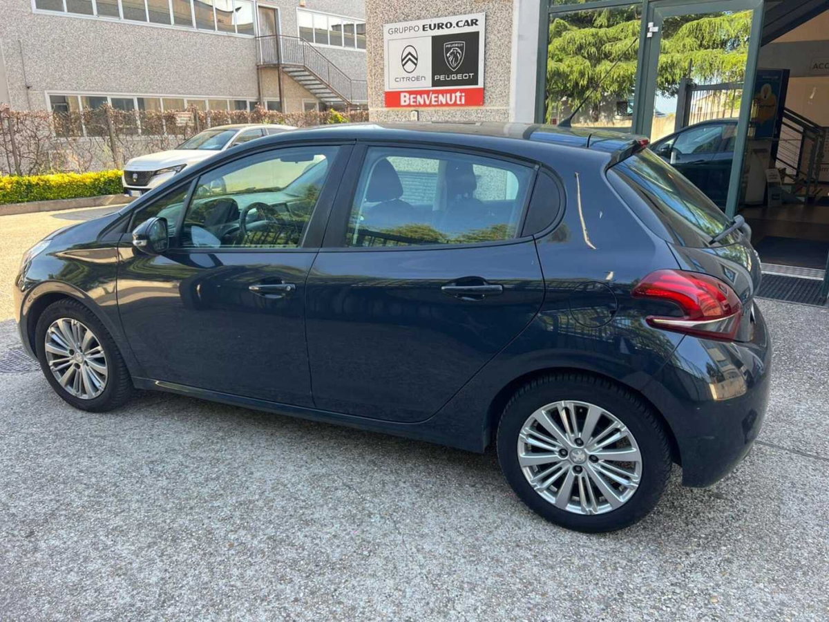 Peugeot 208 100 5 porte Allure (9)