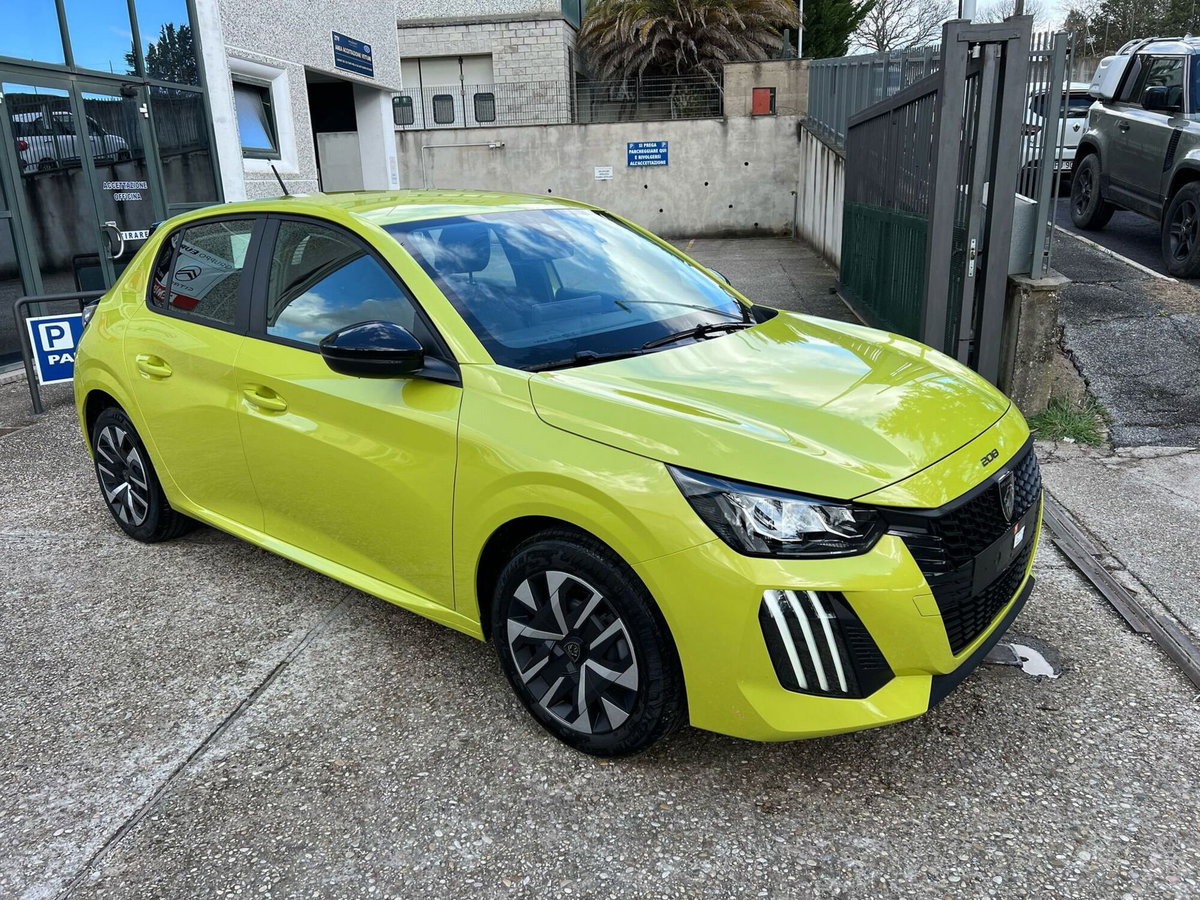 Peugeot 208 PureTech 100 Stop&Start 5 porte GT (3)