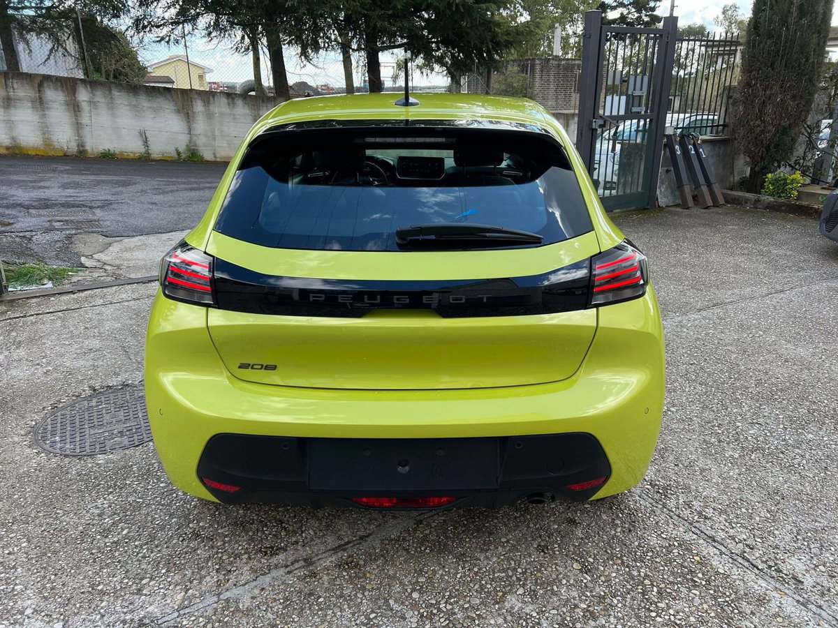 Peugeot 208 PureTech 100 Stop&Start 5 porte GT (9)