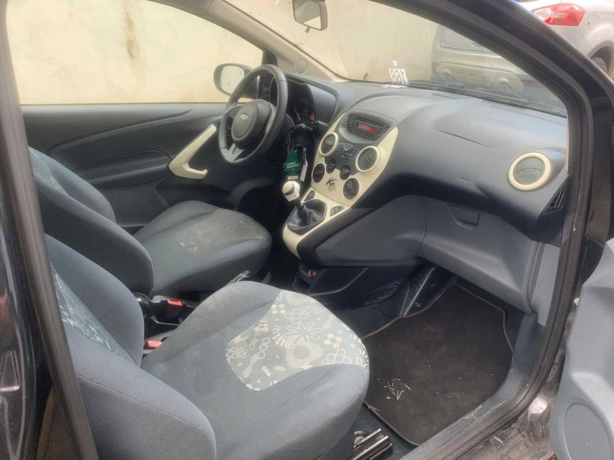 Ford Ka 1.3 TDCi 75CV (14)