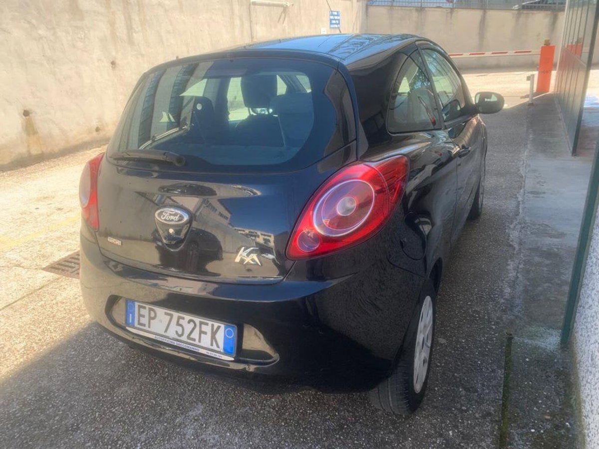 Ford Ka 1.3 TDCi 75CV (9)