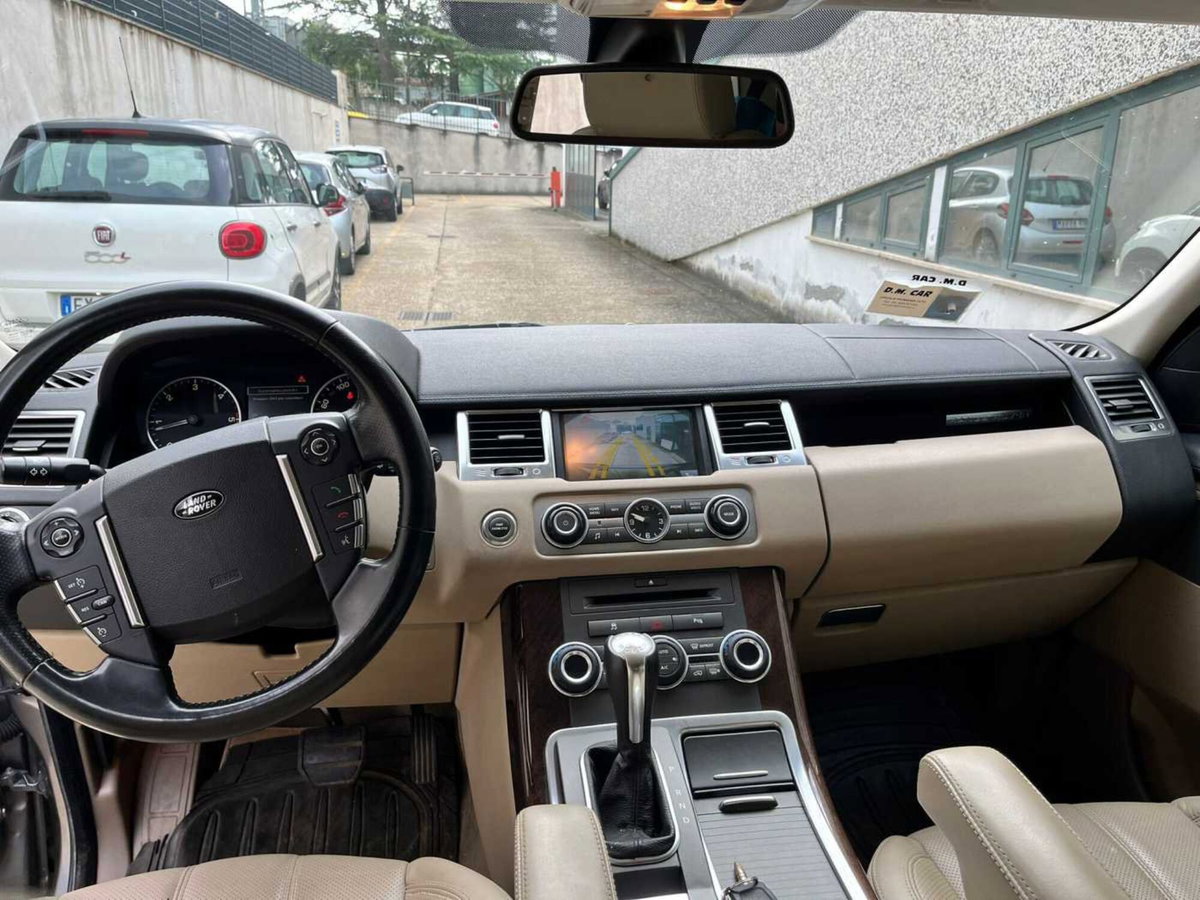 Land Rover Range Rover Sport 3.0 SDV6 HSE (12)