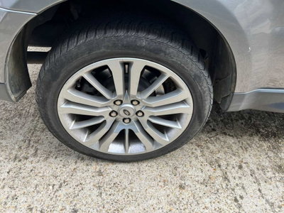 Land Rover Range Rover Sport 3.0 SDV6 HSE (4)