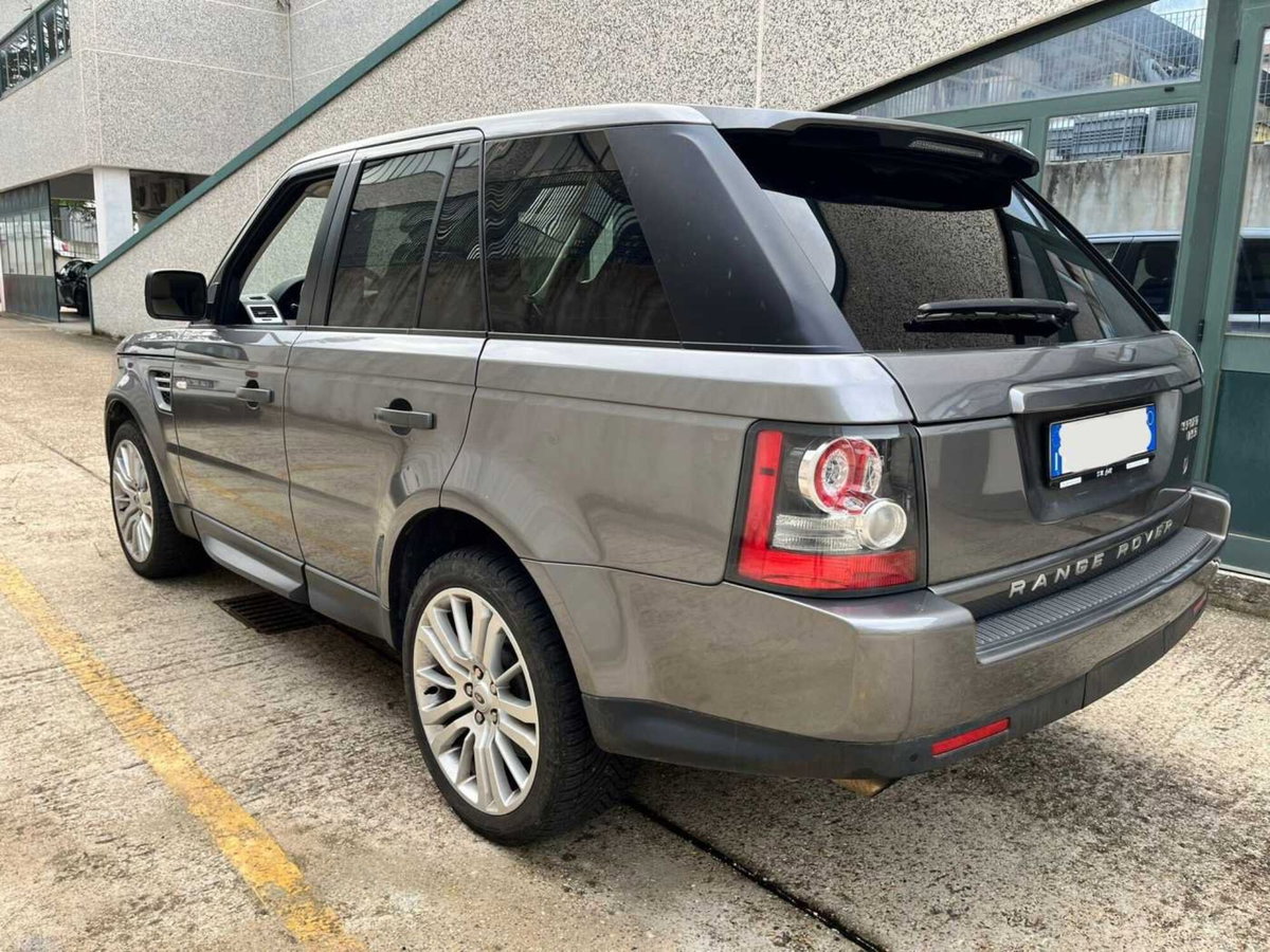 Land Rover Range Rover Sport 3.0 SDV6 HSE (5)