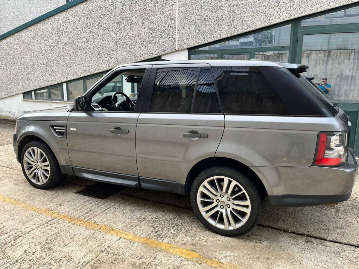 Land Rover Range Rover Sport 3.0 SDV6 HSE (6)