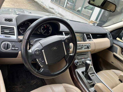 Land Rover Range Rover Sport 3.0 SDV6 HSE (7)