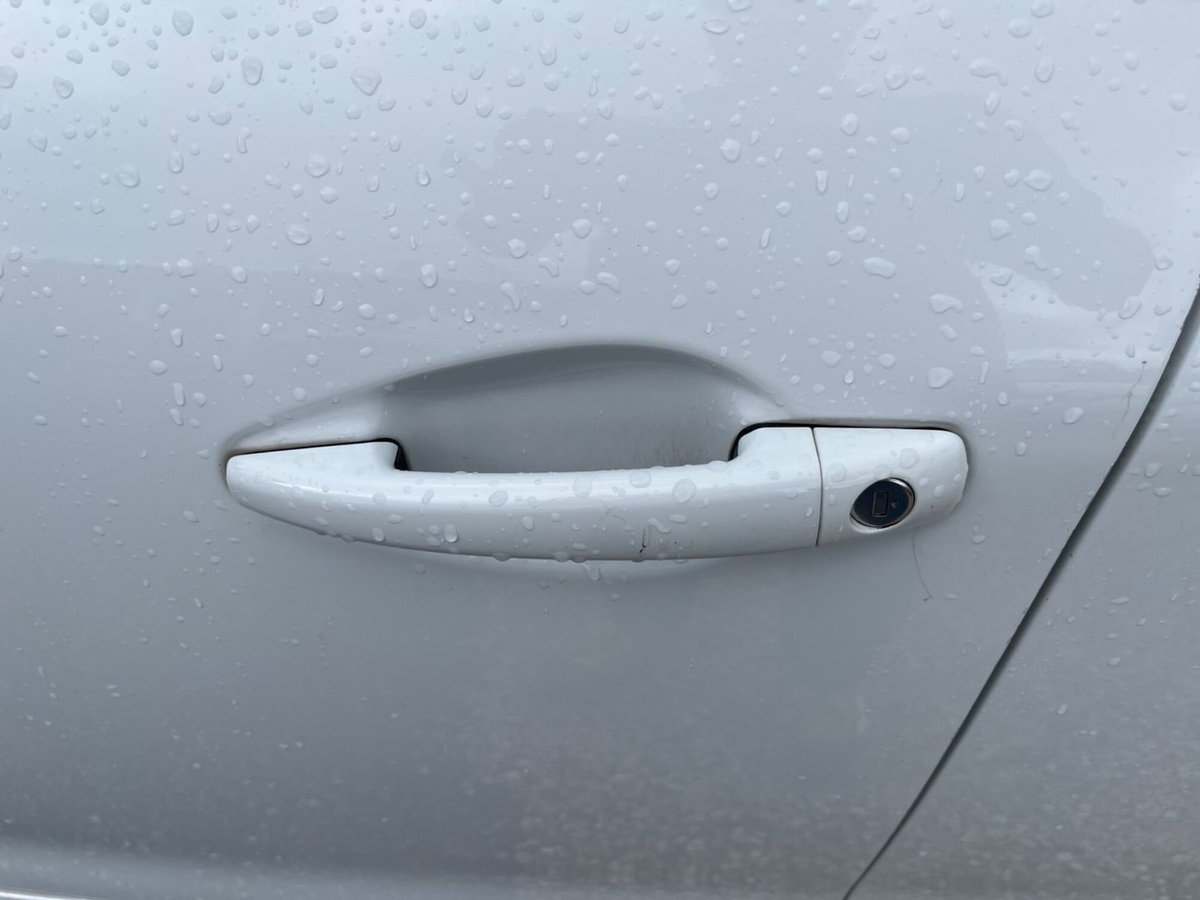 Peugeot 2008 120 S&S Allure (12)