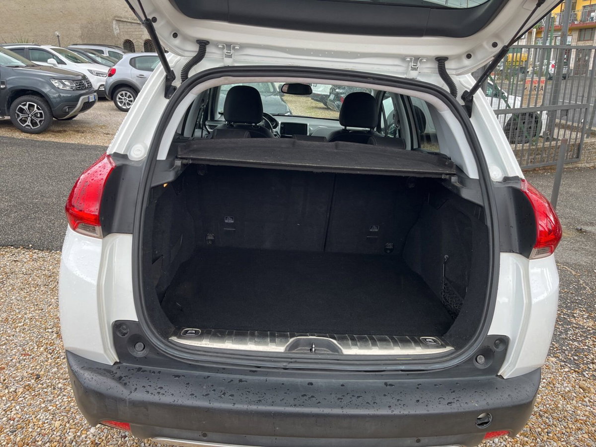 Peugeot 2008 120 S&S Allure (14)