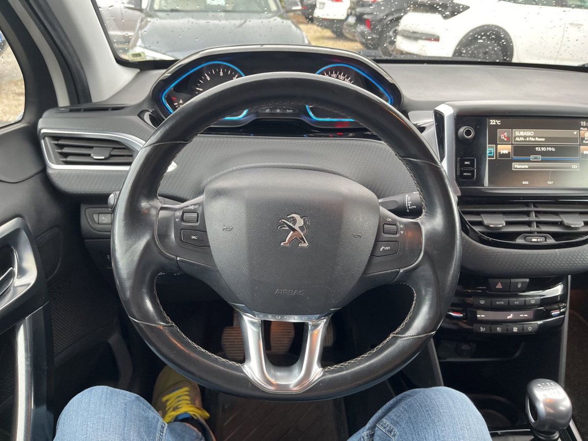 Peugeot 2008 120 S&S Allure (18)