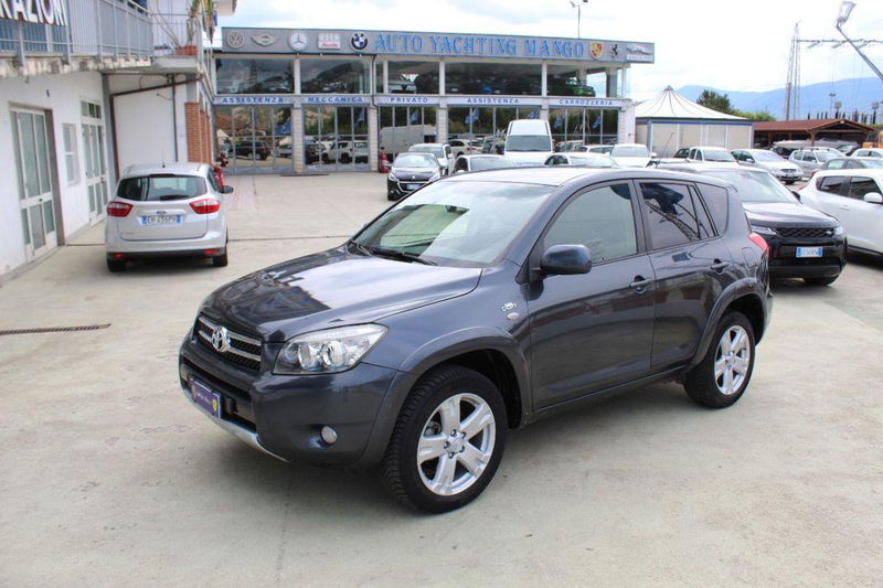 Toyota Rav4 2.2 D-4D 177 CV Luxury