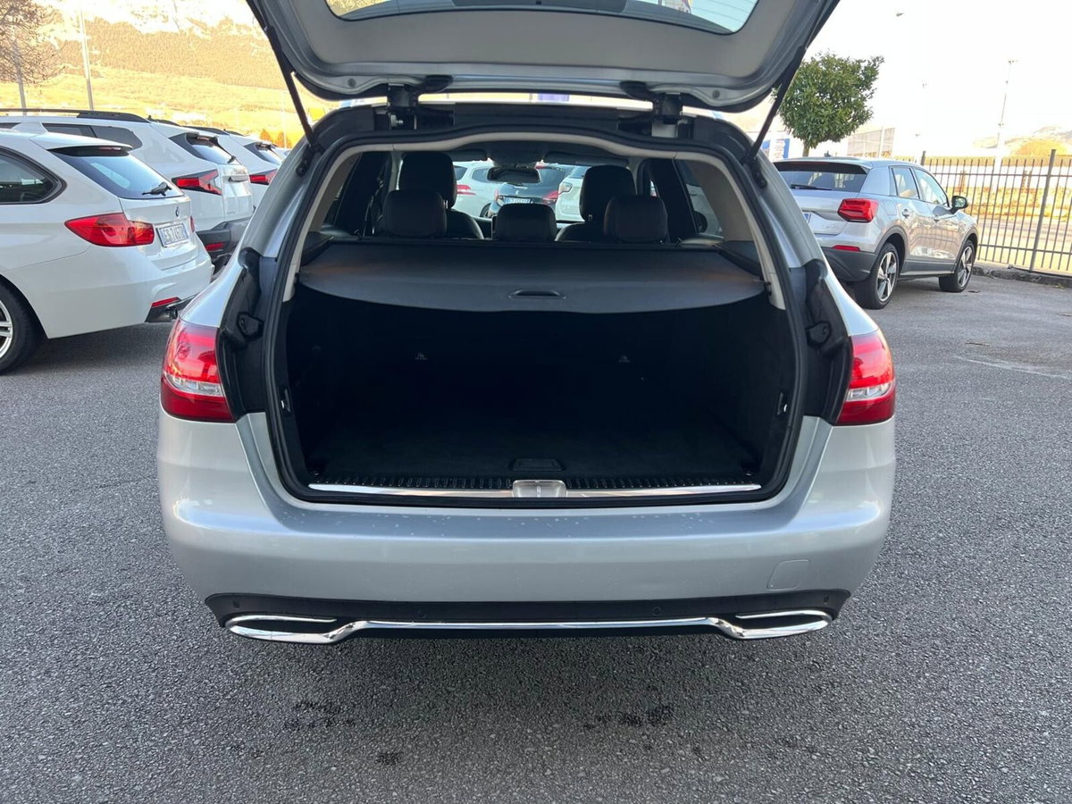 Mercedes-Benz Classe C Station Wagon 220 d 4Matic Auto Sport (8)