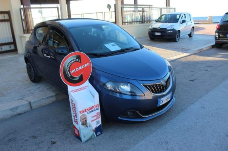 Lancia Ypsilon 1.0 FireFly 5 porte S&S Hybrid Ecochic Gold