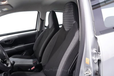Peugeot 108 72 5 porte Active (11)