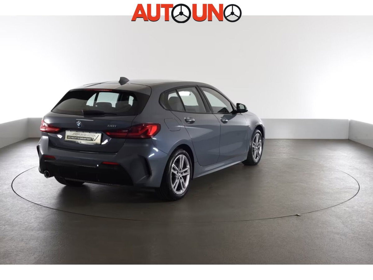 BMW Serie 1 118i 5p. Msport (2)