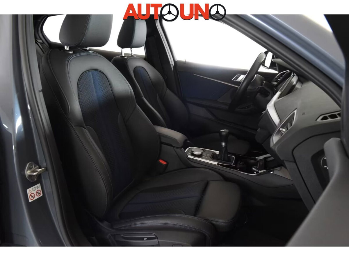 BMW Serie 1 118i 5p. Msport (5)