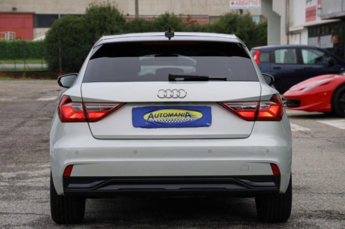 Audi A1 Sportback Sportback 25 1.0 tfsi Business (9)