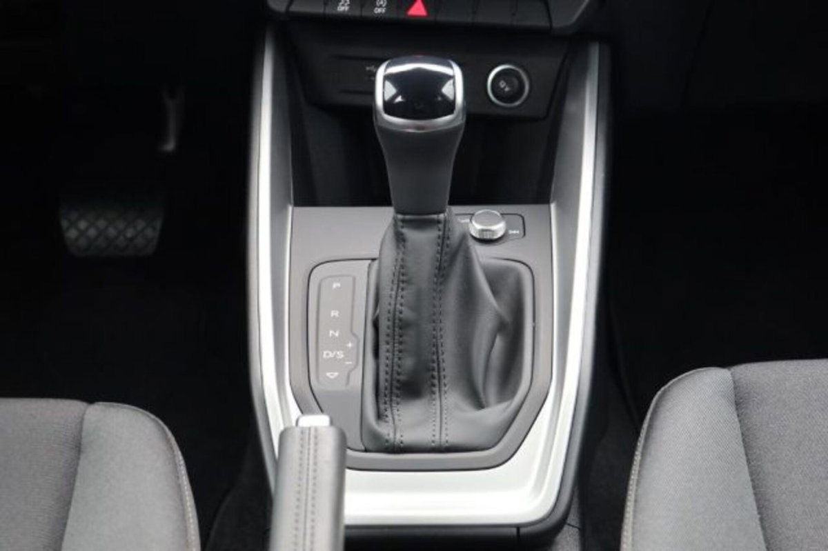 Audi A1 Sportback Sportback 25 1.0 tfsi Business (18)