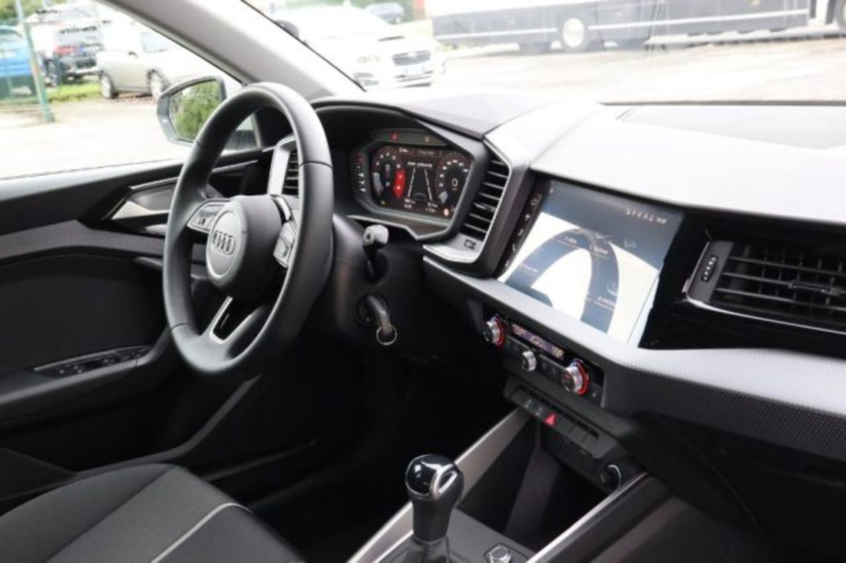 Audi A1 Sportback Sportback 25 1.0 tfsi Business (10)