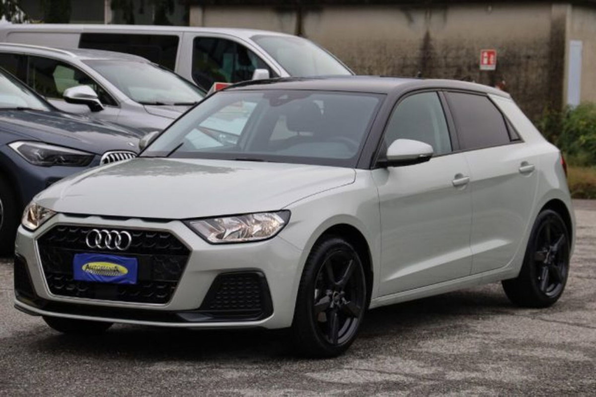 Audi A1 Sportback Sportback 25 1.0 tfsi Business (2)