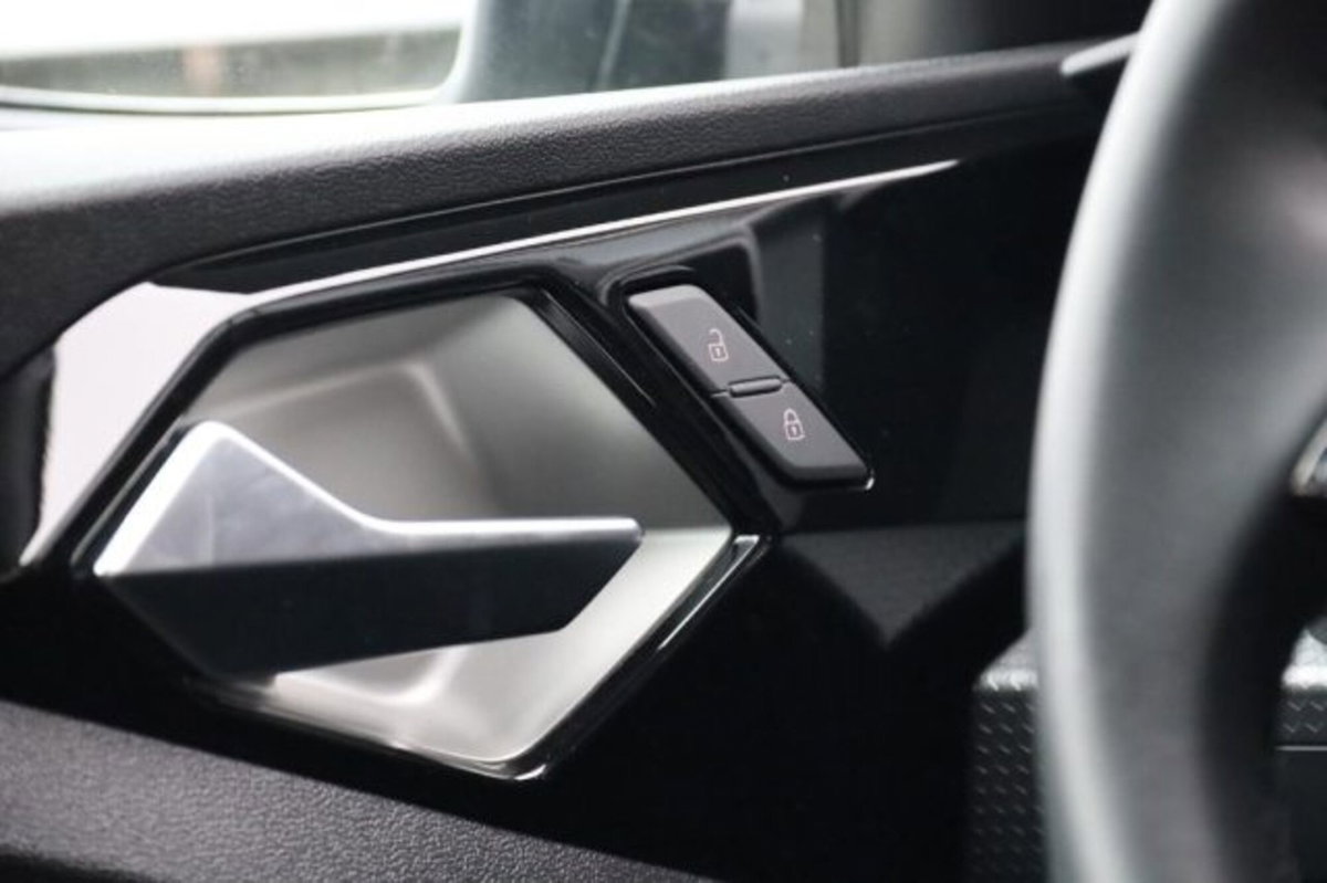 Audi A1 Sportback Sportback 25 1.0 tfsi Business (13)