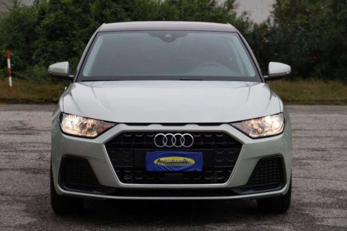 Audi A1 Sportback Sportback 25 1.0 tfsi Business (4)