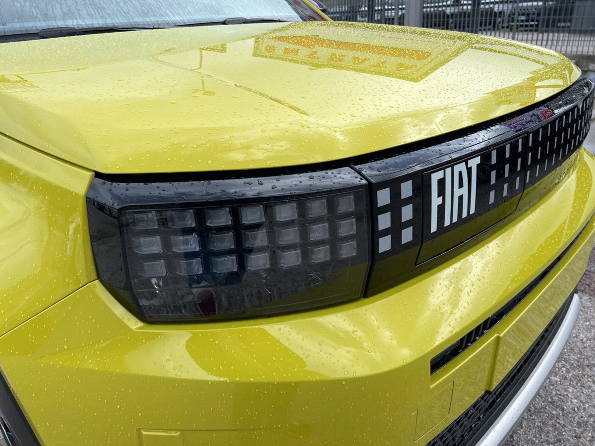 Fiat Grande Panda 1.2 hybrid La Prima 110cv edct (10)