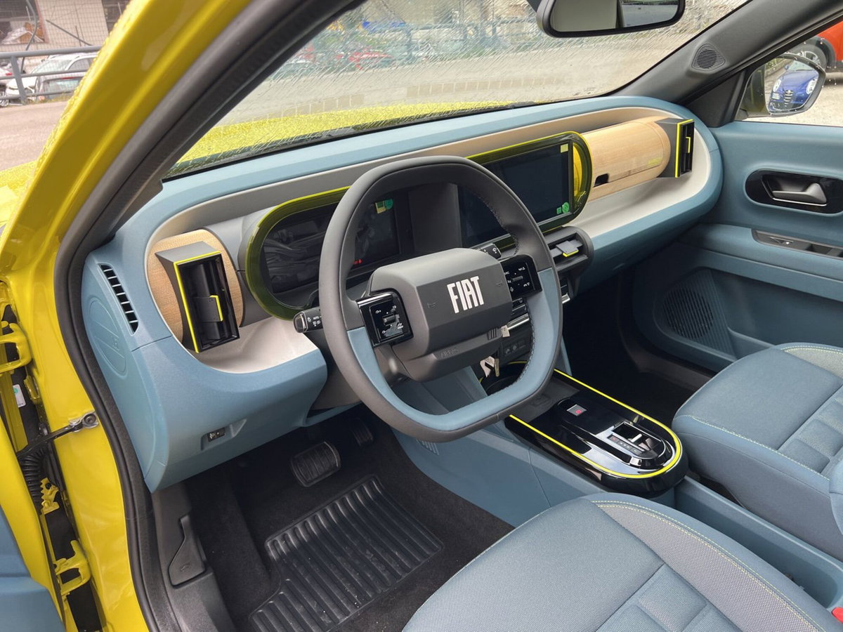Fiat Grande Panda 1.2 hybrid La Prima 110cv edct (12)