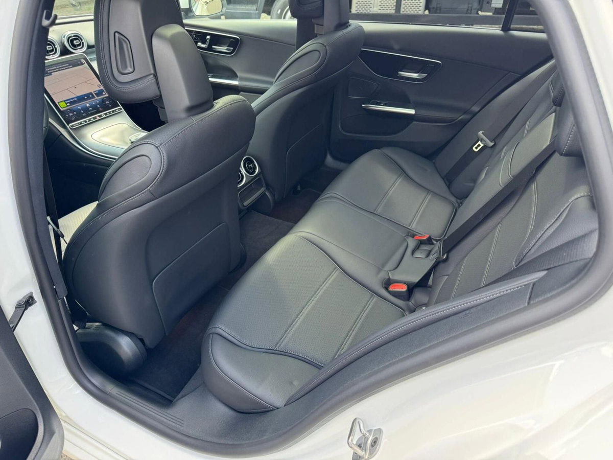 Mercedes-Benz Classe C Station Wagon 220 d mhev AMG Line Advanced Plus 4matic 197cv auto (14)