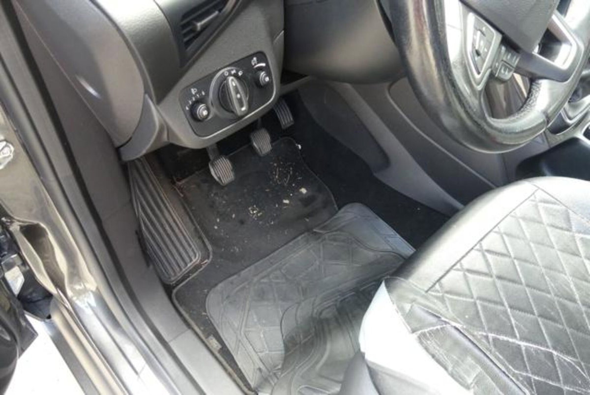 Ford C-Max 1.6 120CV GPL Plus (11)