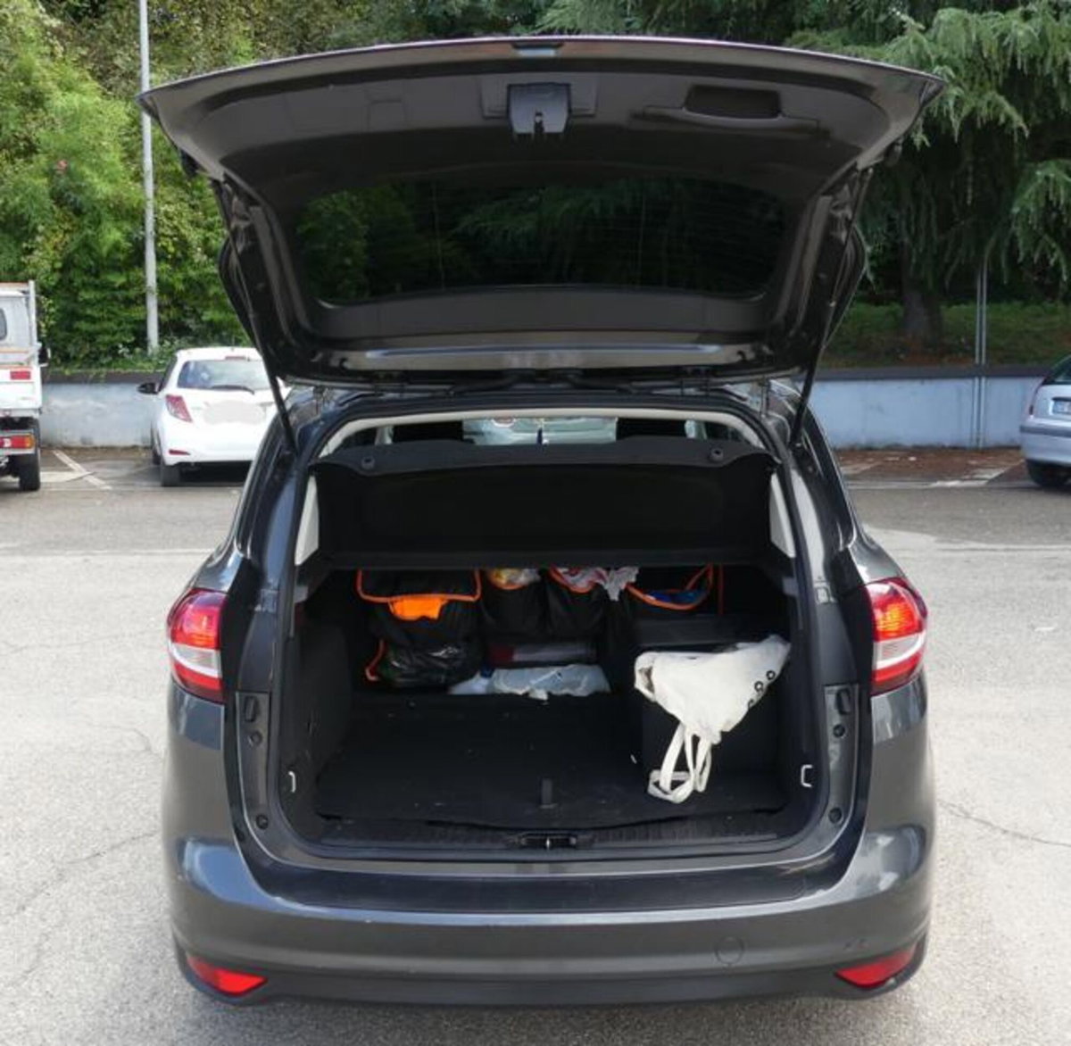 Ford C-Max 1.6 120CV GPL Plus (17)