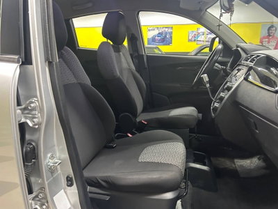 Mahindra KUV100 KUV100 1.2 VVT K8 (16)