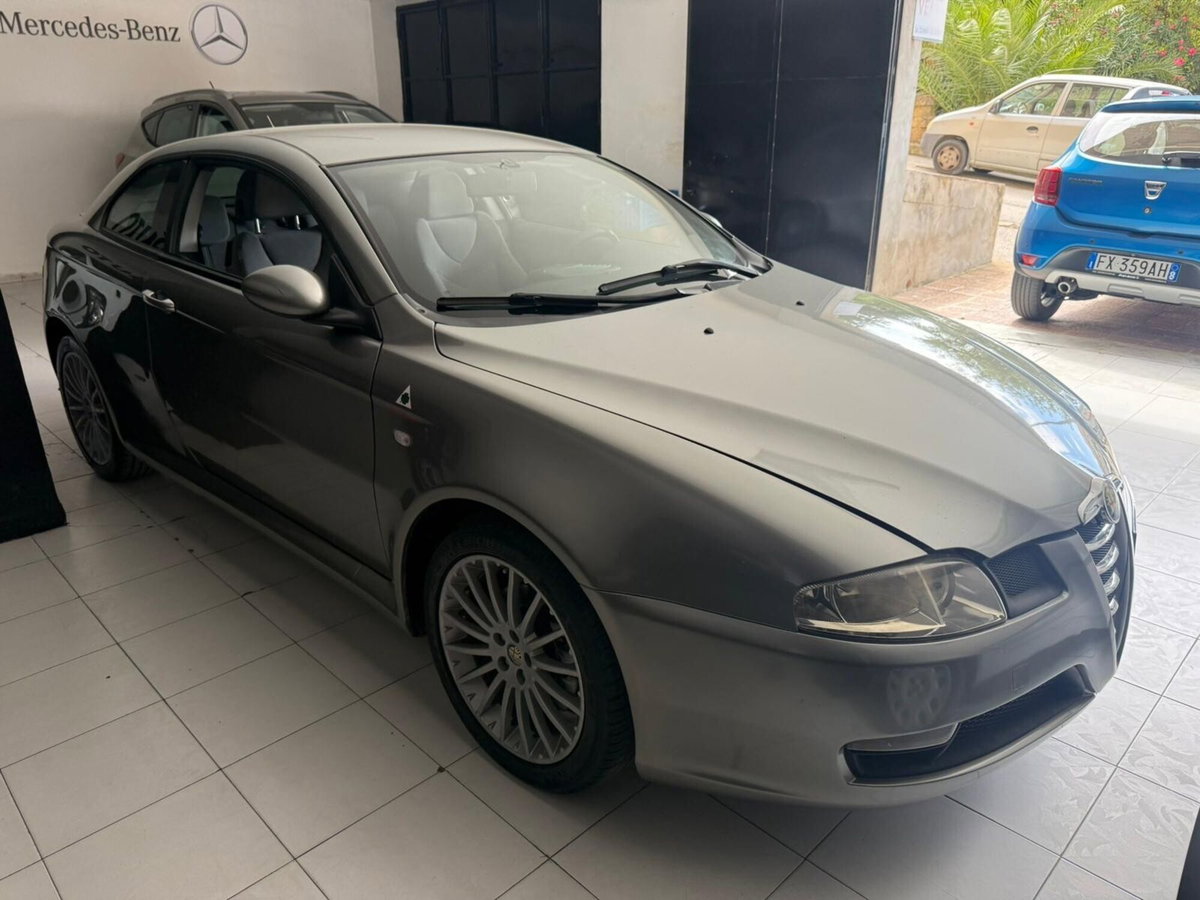 Alfa Romeo GT 1.9 MJT 16V Luxury (3)