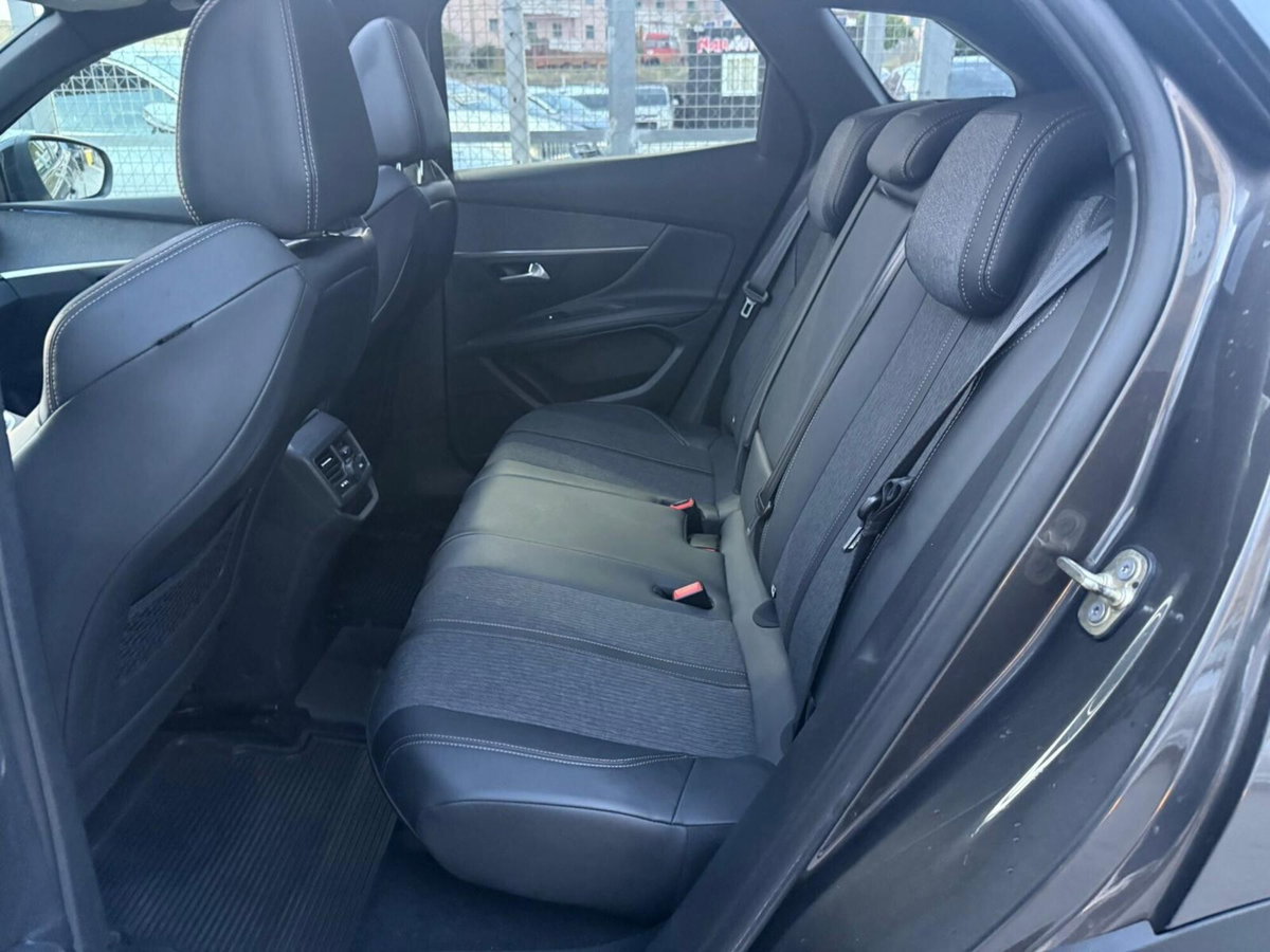 Peugeot 3008 BlueHDi 130 S&S GT Line (11)