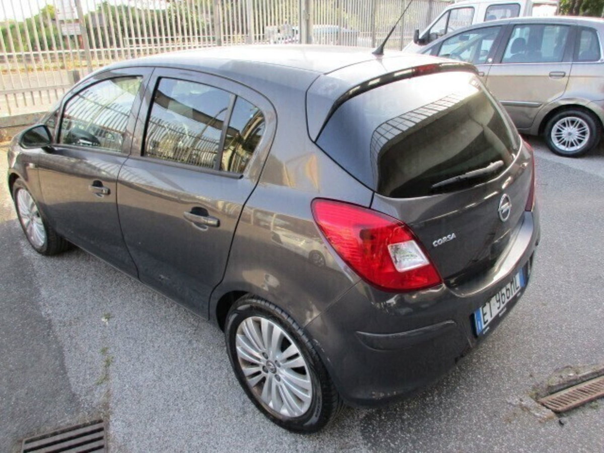 Opel Corsa 1.2 85CV 5 porte GPL-TECH Elective (12)