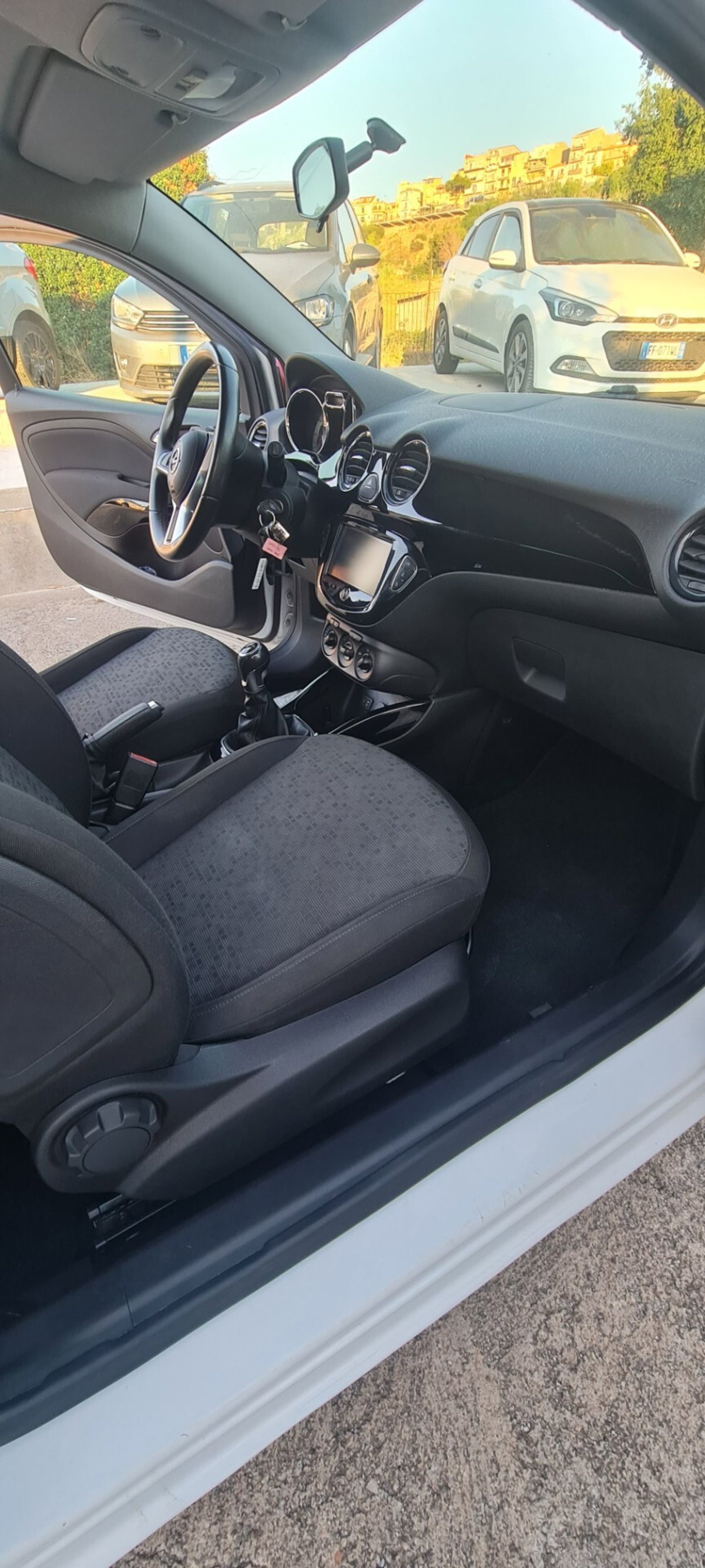 Opel Adam 1.4 87 CV GPL Tech Glam (9)