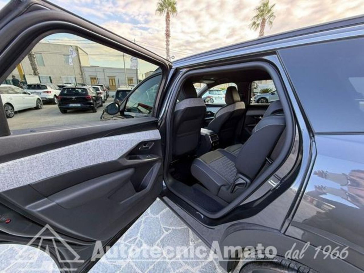 Peugeot 5008 1.6 phev Allure 225cv (195) 7p.ti e-dcs7 (10)